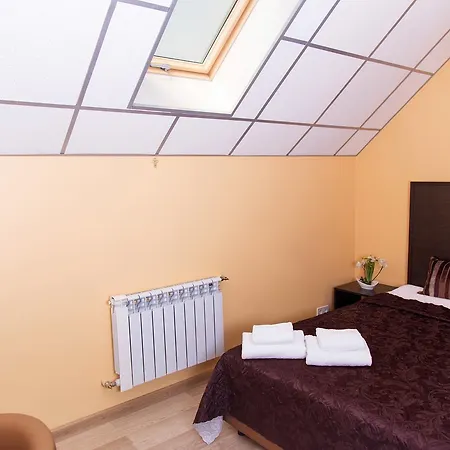Fiesta Hotel Kyiv